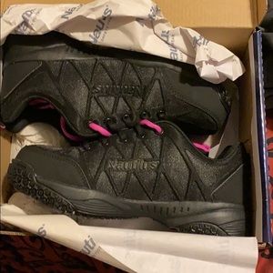 Nautilus slip resistance brand new